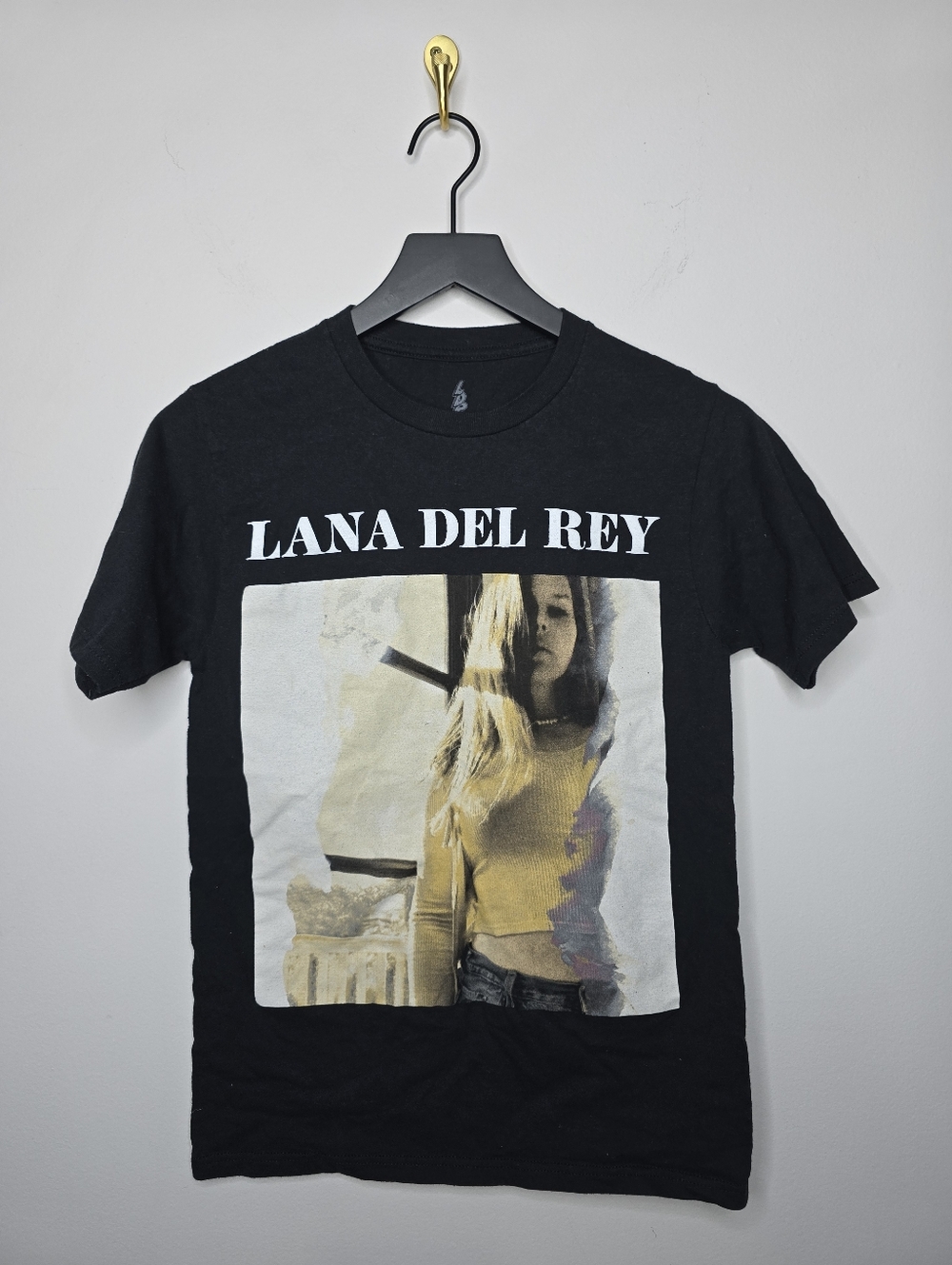 Lana Del Rey Window Boyfriend Fit Graphic Tee Size Small